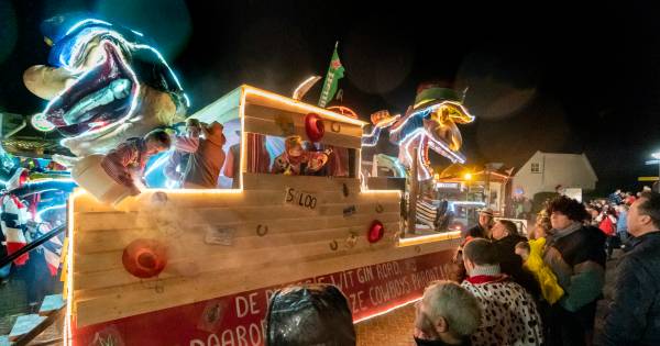 De avondoptocht is niet het enige waarmee Heerewaarden een buitenbeentje is - BD.nl