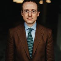 Na maanden protest schorst UGent ‘rassenrealist’ Nathan Cofnas: waarom grijpt rector Petra De Sutter nu wel in?