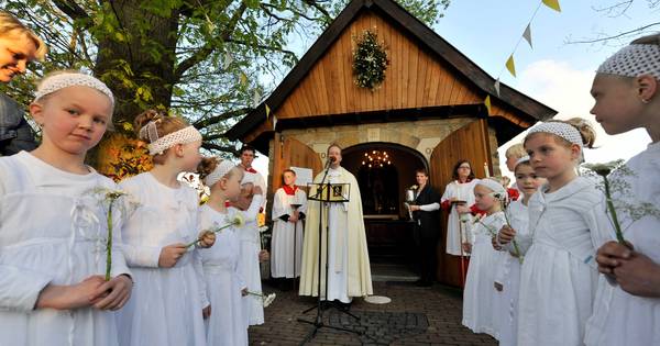 Tilligte en Noord Deurningen eren Maria met vieringen en processies