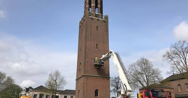 Man houdt gebroken en verbrijzelde enkel over aan val in kerktoren Velddriel