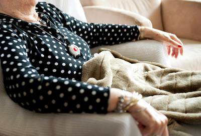 Zeker 9 grote thuiszorgclubs werken met 'valboete' voor oudere