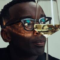 Topsommelier Trésor Vets: ‘Wil je een ijsblokje in je peperdure wijn? Geen probleem’