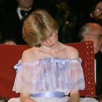 Deze royals vielen in slaap tijdens hun werk