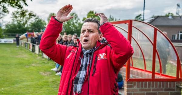 Trainer Giovanni Venezia regelt bij SVS zelfs de fietsen