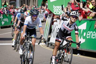 Vos sprint naar tweede plaats achter Rivera