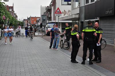 Boze bouwvakkers achtervolgen ambtenaren