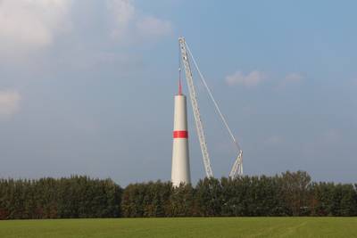 Mega-windmolens van 149 meter rijzen op aan de grens
