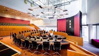 AIVD kan Amsterdamse ambtenaar met vertrouwensfunctie screenen