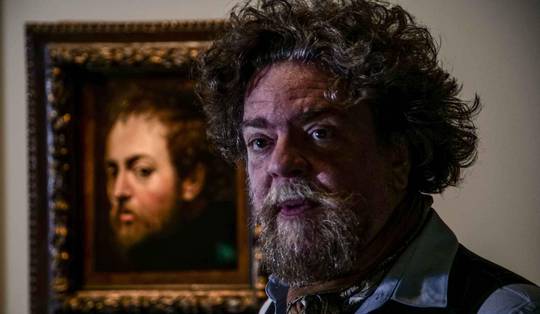 Jeroen Olyslaegers reist Rubens achterna: ‘Ik wil lezers verleiden om even te stoppen met lezen en de kunst echt te beleven’
