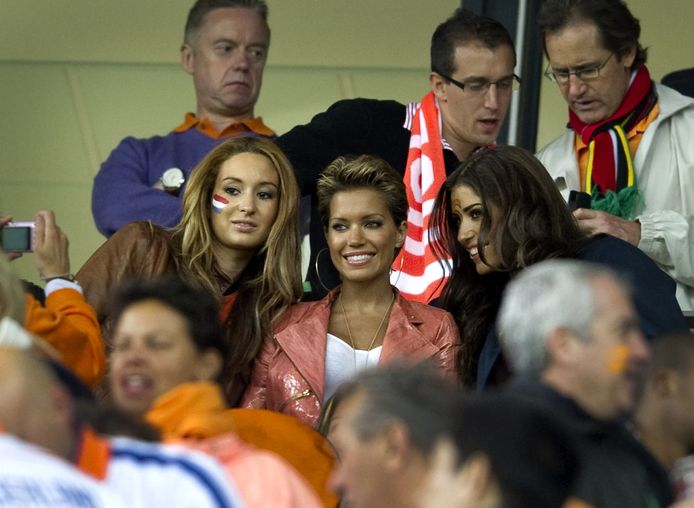 Oranje Breekt Met Traditie Vrouwen Blijven Thuis Nederlands Voetbal Ad Nl