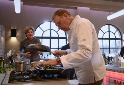 600.000 kijkers voor klungelende Jan de Hoop in Superstar Chef