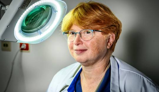 Specialiste Caren Randon over de bloedvaten: ‘Rode rijst kan soms een beetje helpen bij spataders. Dat is eigenlijk het enige voedingssupplement dat werkt. Of een béétje werkt’