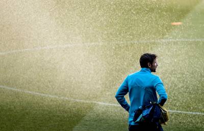 Van Bommel gaat voor resultaat in Camp Nou