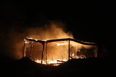 Brand verwoest chalet in Wekerom