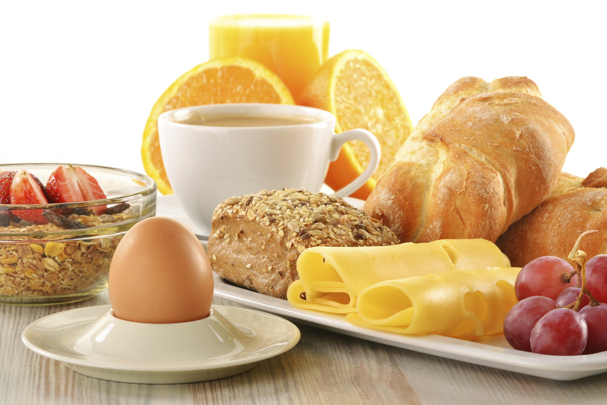 Steeds meer Belgen maken geen tijd voor ontbijt. Zo doet u het wel goed |  De Morgen