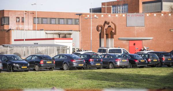 Verkeerde keuzes nekken Franse 'bevrijders'van Omar L. bij de Zutphense gevangenis - De Stentor