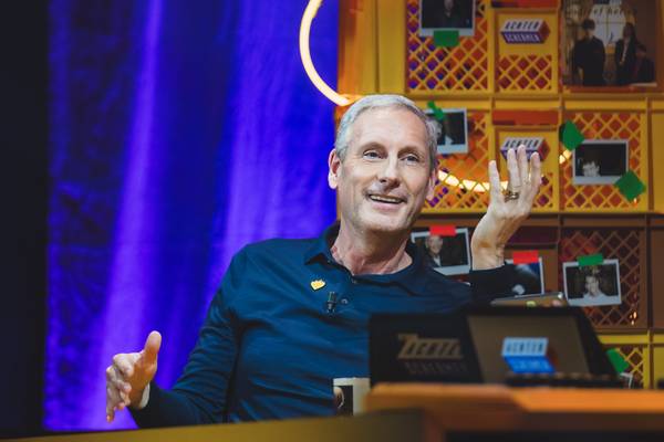 Achter De Schermen: De Eindejaarsshow