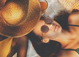 Bescherm je haar tegen de zon met deze 5 handige tips