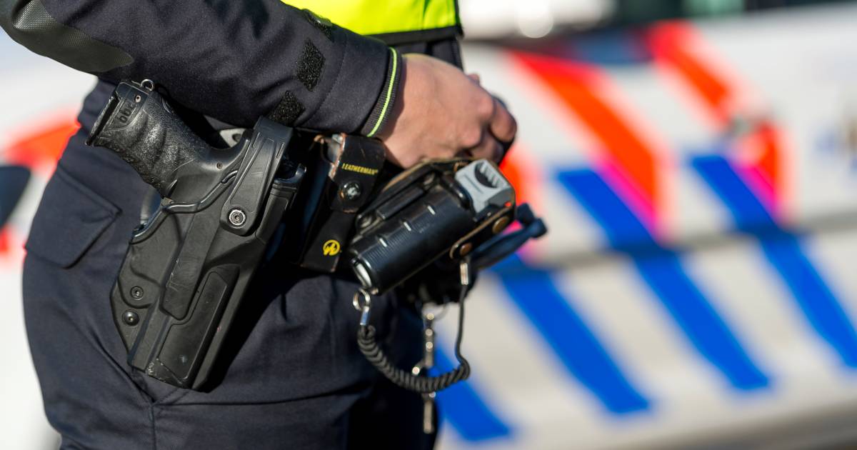 Politie schiet gewapende inbreker neer in Eindhoven, man gewond naar ziekenhuis.