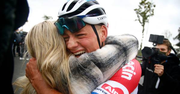 wallpapers Mathieu Van Der Poel Girlfriend mathieu cycling