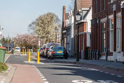 Den Hoek nu eindelijk sluipverkeervrij: ‘Maar de overlast is niet minder’