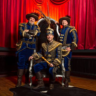 Prins Consilium voorop in polonaise in Gerwen