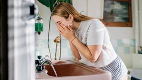 Au naturel: waarom een detox voor je huid wonderen doet (+ welke producten je beter wel blijft smeren)