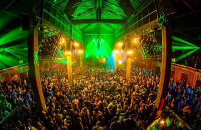 Recordaantal bezoekers op zonnig Paaspop