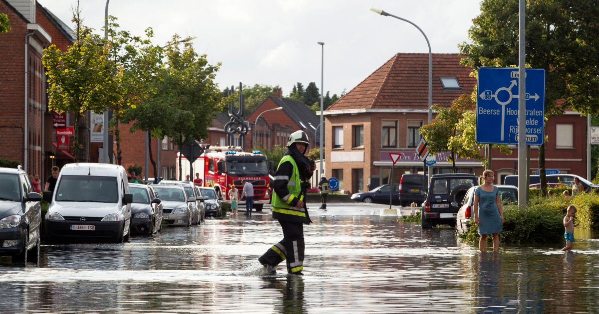 ?appId=f215d2ebdcdad4aa3dc78550c5970d02&