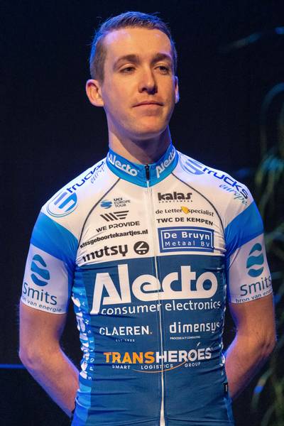 Situatie door hartaanval getroffen wielrenner De Greef stabiel maar kritiek